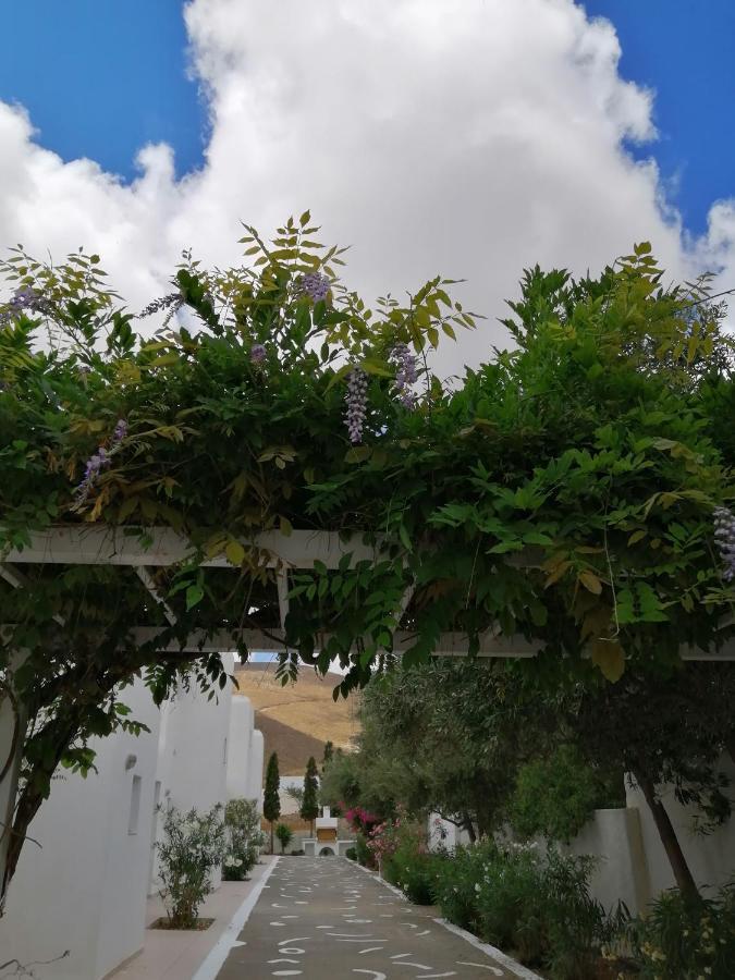 Mouras Resort Livadi  Buitenkant foto